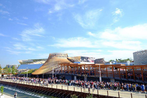 Thailand Pavilion ในงาน World expo 2015 Thailand Pavilion ในงาน World expo 2015