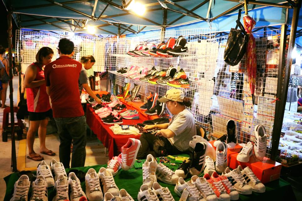 Train Night Market Kaset-Nawamin Train Night Market Kaset-Nawamin