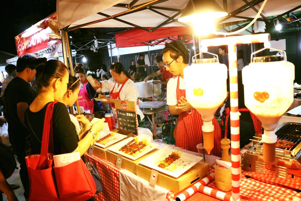 Train Night Market Kaset-Nawamin Train Night Market Kaset-Nawamin