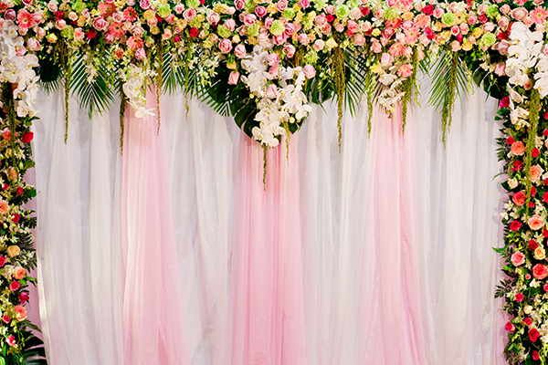 ฉากแต่งงานหวาน ๆ เนรมิตงานให้สวยสมใจ ฉากแต่งงานหวาน ๆ เนรมิตงานให้สวยสมใจ