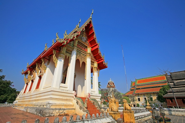 ไหว้พระ 9 วัด จังหวัดอุบลฯ เสริมมงคลรับวันเข้าพรรษา ไหว้พระ 9 วัด จังหวัดอุบลฯ เสริมมงคลรับวันเข้าพรรษา