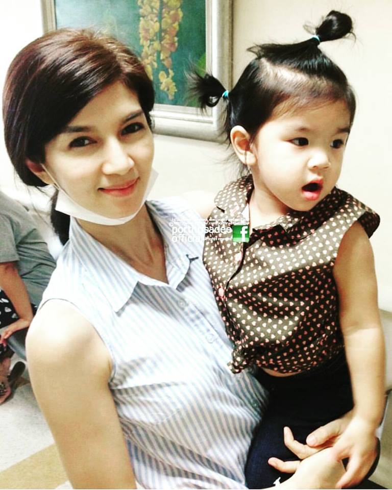 โบว์ แวนด้า โบว์ แวนด้า