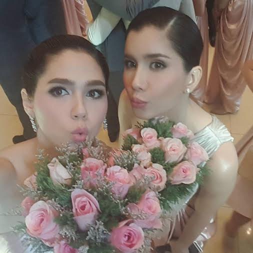 ชมพู่ อารยา งานแต่งเอมมี่ มรกต ชมพู่ อารยา งานแต่งเอมมี่ มรกต