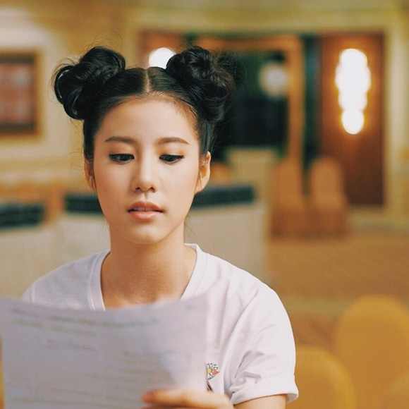 เอสเธอร์ สุปรีย์ลีลา เอสเธอร์ สุปรีย์ลีลา