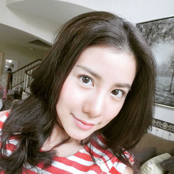 เอสเธอร์ สุปรีย์ลีลา เอสเธอร์ สุปรีย์ลีลา