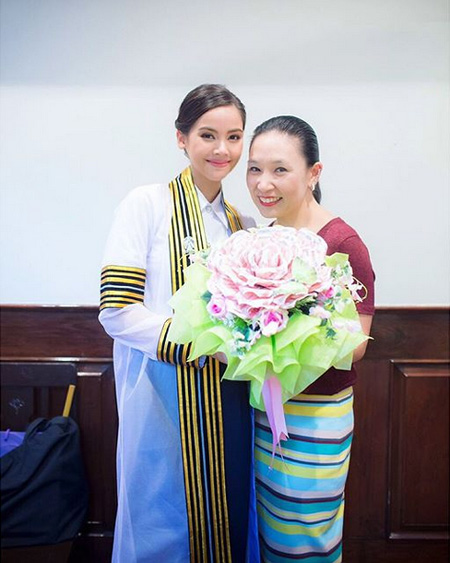 ญาญ่า อุรัสยา รับปริญญา ญาญ่า อุรัสยา รับปริญญา