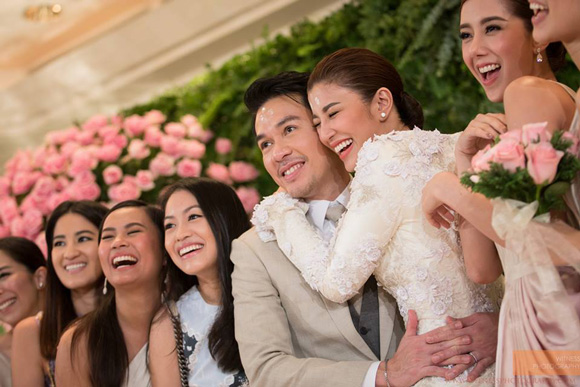 งานแต่งเอมมี่ ไฮโซเจมส์ งานแต่งเอมมี่ ไฮโซเจมส์