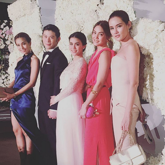 งานแต่ง มัดหมี่ พิมดาว สัว ศุภชัย งานแต่ง มัดหมี่ พิมดาว สัว ศุภชัย