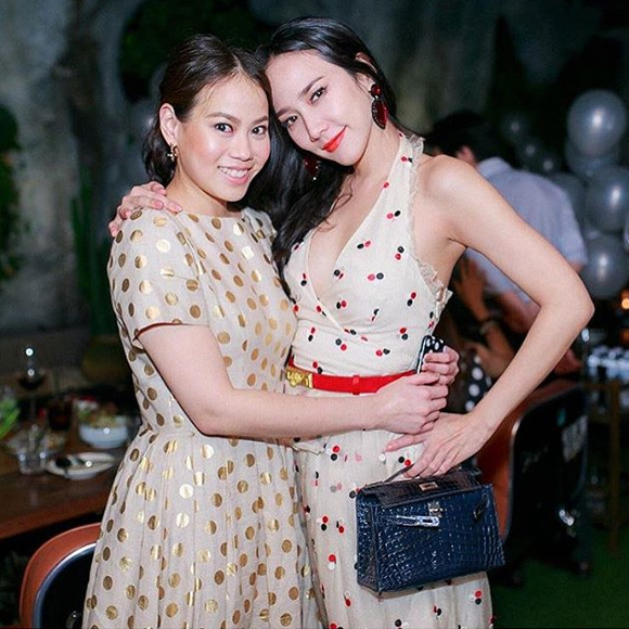 อั้ม แอมป์ อั้ม แอมป์