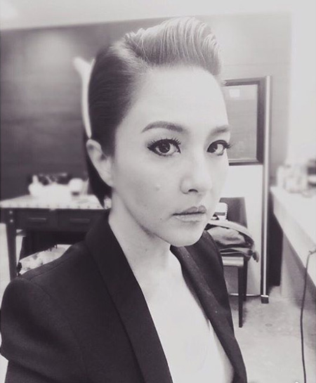 เข็ม ตีสิบ ผมสั้น เข็ม ตีสิบ ผมสั้น