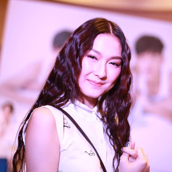 แพรว นฤภรกมล แพรว นฤภรกมล