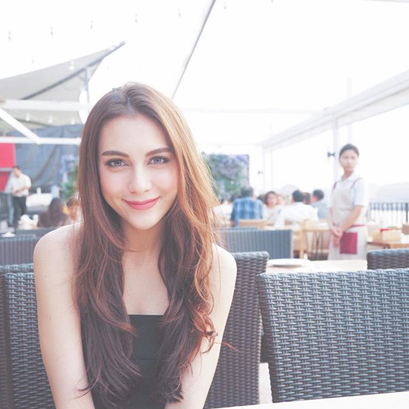 อ๋อม เซลิน่า อ๋อม เซลิน่า