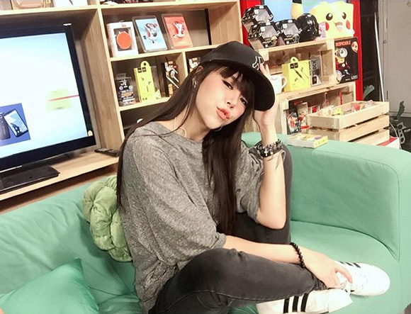 ซานิ AF6 รอยสัก ซานิ AF6 รอยสัก