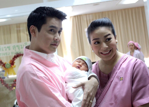 น้องดีจ้า ลูกชาย เขตต์ ฐานทัพ น้องดีจ้า ลูกชาย เขตต์ ฐานทัพ