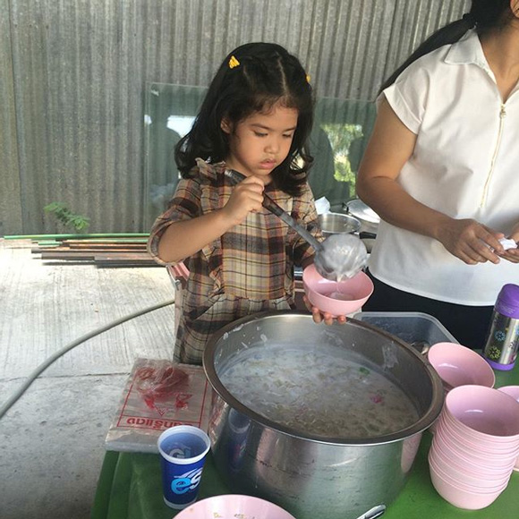 น้องนาวา ลูกสาว อ้อม พิยดา น้องนาวา ลูกสาว อ้อม พิยดา