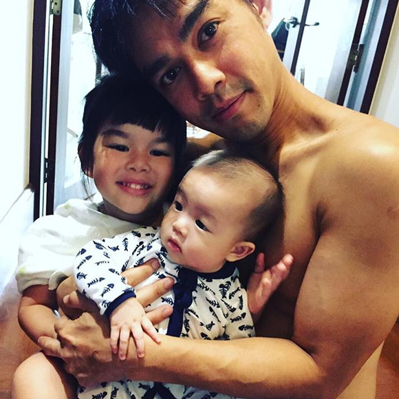 15 คุณพ่อดารา รับ วันพ่อแห่งชาติ 2558 15 คุณพ่อดารา รับ วันพ่อแห่งชาติ 2558