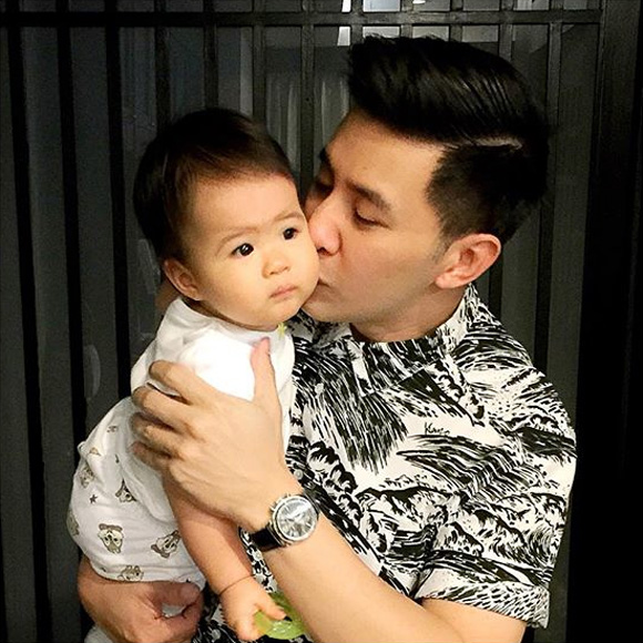 15 คุณพ่อดารา รับ วันพ่อแห่งชาติ 2558 15 คุณพ่อดารา รับ วันพ่อแห่งชาติ 2558