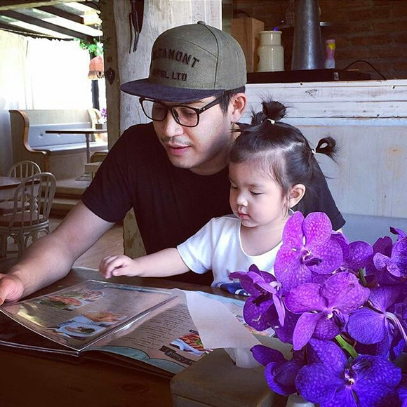 15 คุณพ่อดารา รับ วันพ่อแห่งชาติ 2558 15 คุณพ่อดารา รับ วันพ่อแห่งชาติ 2558