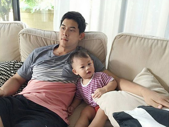 15 คุณพ่อดารา รับ วันพ่อแห่งชาติ 2558 15 คุณพ่อดารา รับ วันพ่อแห่งชาติ 2558