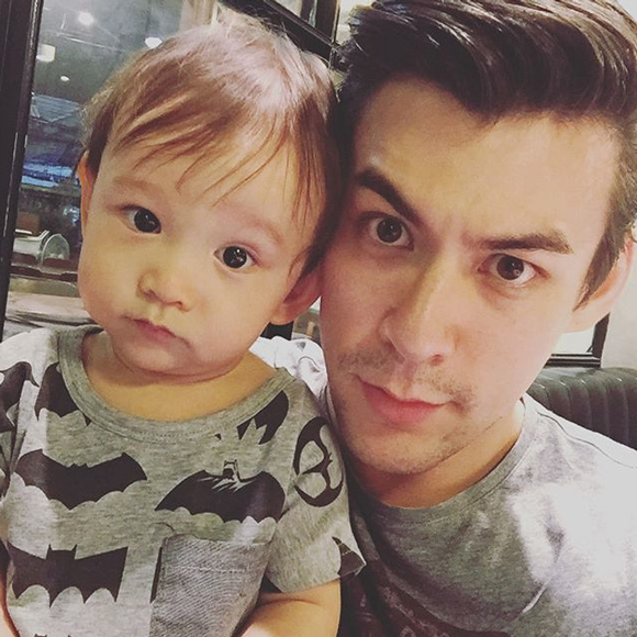 15 คุณพ่อดารา รับ วันพ่อแห่งชาติ 2558 15 คุณพ่อดารา รับ วันพ่อแห่งชาติ 2558