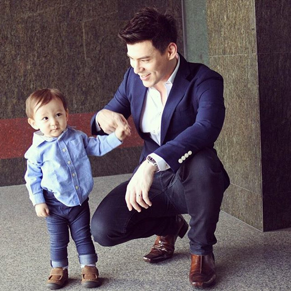 15 คุณพ่อดารา รับ วันพ่อแห่งชาติ 2558 15 คุณพ่อดารา รับ วันพ่อแห่งชาติ 2558