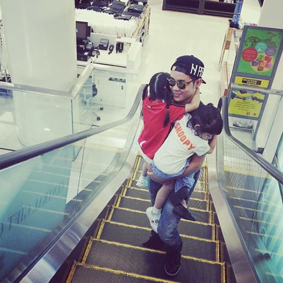 15 คุณพ่อดารา รับ วันพ่อแห่งชาติ 2558 15 คุณพ่อดารา รับ วันพ่อแห่งชาติ 2558