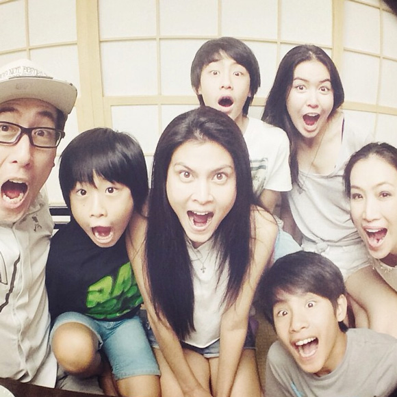 15 คุณพ่อดารา รับ วันพ่อแห่งชาติ 2558 15 คุณพ่อดารา รับ วันพ่อแห่งชาติ 2558