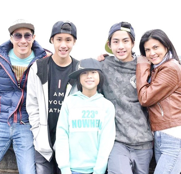 15 คุณพ่อดารา รับ วันพ่อแห่งชาติ 2558 15 คุณพ่อดารา รับ วันพ่อแห่งชาติ 2558