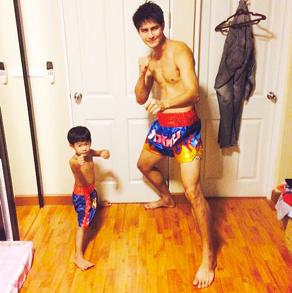 15 คุณพ่อดารา รับ วันพ่อแห่งชาติ 2558 15 คุณพ่อดารา รับ วันพ่อแห่งชาติ 2558