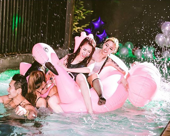 ปาร์ตี้วันเกิด นิวเคลียร์ หรรษา ปาร์ตี้วันเกิด นิวเคลียร์ หรรษา