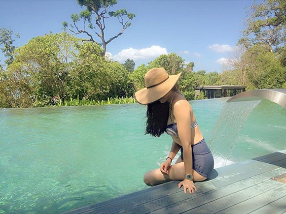 ศรีริต้า ชุดว่ายน้ำ ศรีริต้า ชุดว่ายน้ำ