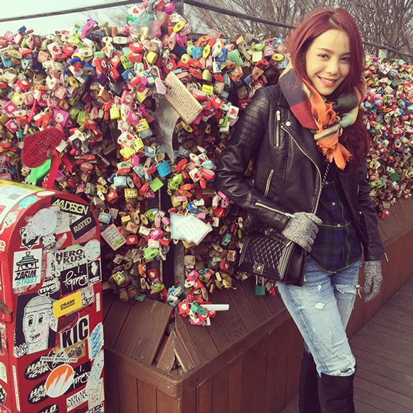 หยก ธัญยกันต์ หยก ธัญยกันต์