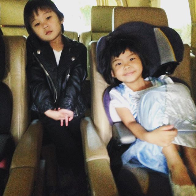 น้องสมใจ น้องสุขใจ ลูก เต๋า สมชาย ยุ้ย อัฐมาศ น้องสมใจ น้องสุขใจ ลูก เต๋า สมชาย ยุ้ย อัฐมาศ