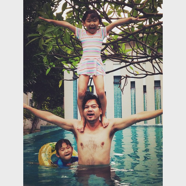 น้องสมใจ น้องสุขใจ ลูก เต๋า สมชาย ยุ้ย อัฐมาศ น้องสมใจ น้องสุขใจ ลูก เต๋า สมชาย ยุ้ย อัฐมาศ