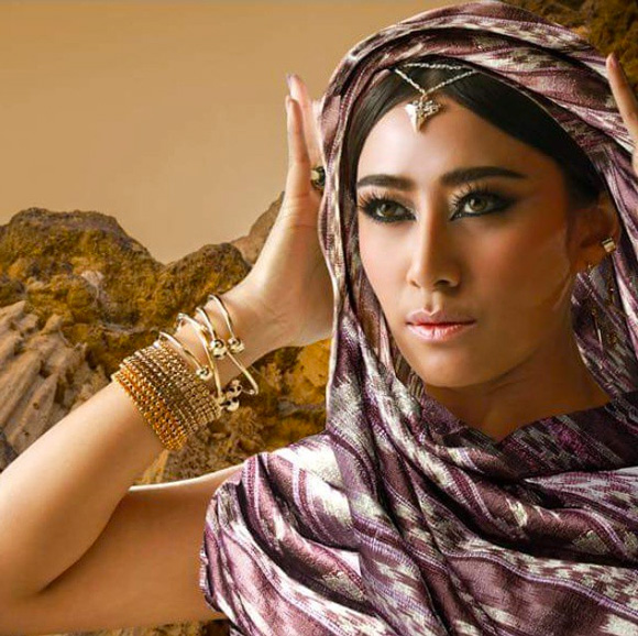 แอน มิตรชัย แอน มิตรชัย