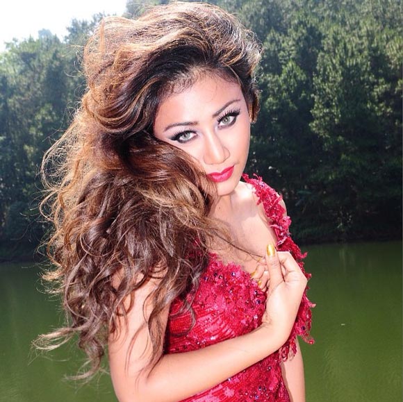 แอน มิตรชัย แอน มิตรชัย