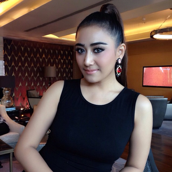 แอน มิตรชัย แอน มิตรชัย