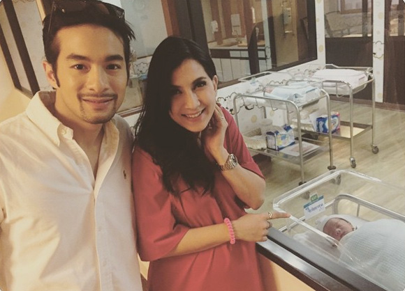 เปิ้ล ภารดี แฟชั่นชุดคลุมท้อง เปิ้ล ภารดี แฟชั่นชุดคลุมท้อง