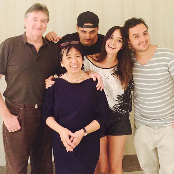 ซาร่า มาลากุล ครอบครัว ซาร่า มาลากุล ครอบครัว