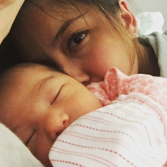 น้องเอวาลีน ลูกสาวเจนนี่ อั๋น น้องเอวาลีน ลูกสาวเจนนี่ อั๋น
