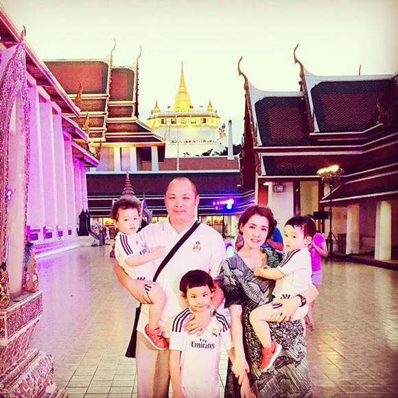 บัวชมพู ฟอร์ด บัวชมพู ฟอร์ด