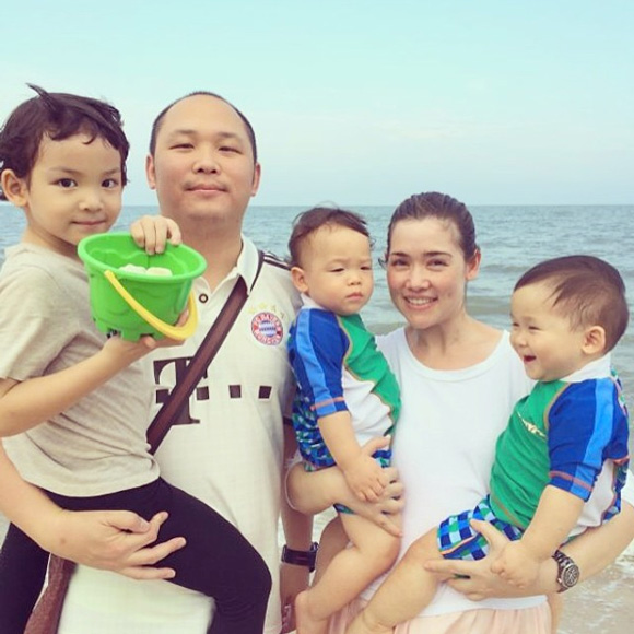 บัวชมพู ฟอร์ด บัวชมพู ฟอร์ด