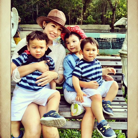 บัวชมพู ฟอร์ด บัวชมพู ฟอร์ด