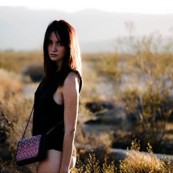 ซาร่า มาลากุล ซาร่า มาลากุล