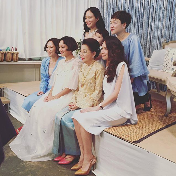 เพชร นาระ บีท ชวิทย์ หมั้น เพชร นาระ บีท ชวิทย์ หมั้น