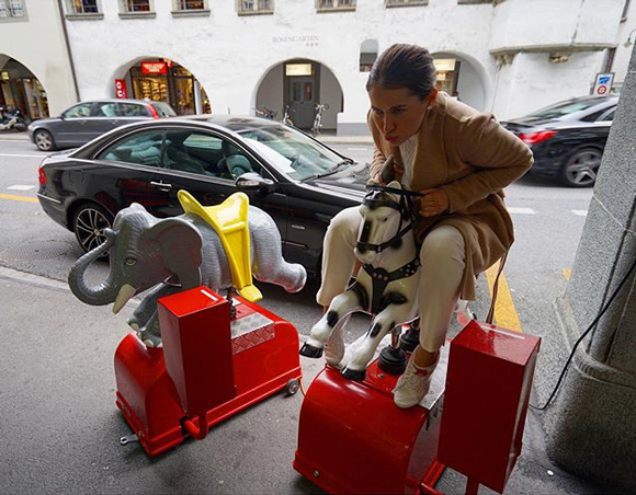 แอน ทองประสม เอ ทินพันธ์ แอน ทองประสม เอ ทินพันธ์