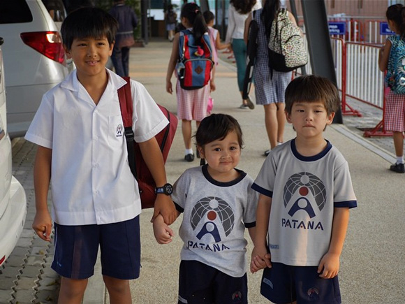 แหม่ม คัทลียา น้องแม็ค แหม่ม คัทลียา น้องแม็ค