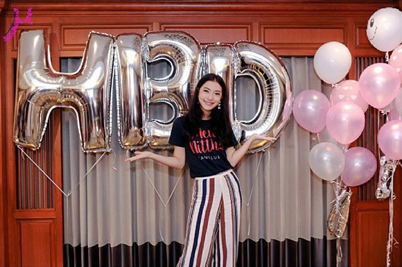 มิว นิษฐา มิว นิษฐา