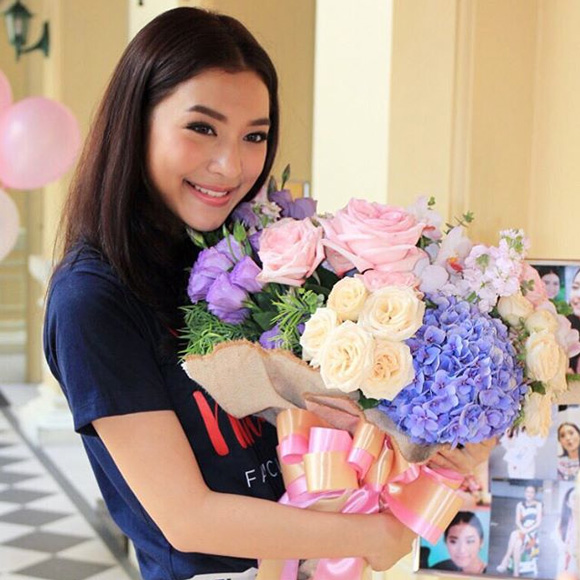 มิว นิษฐา มิว นิษฐา