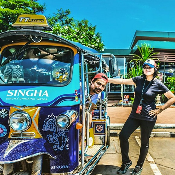 เร แมคโดแนลด์ แหม่ม สริญญา เร แมคโดแนลด์ แหม่ม สริญญา